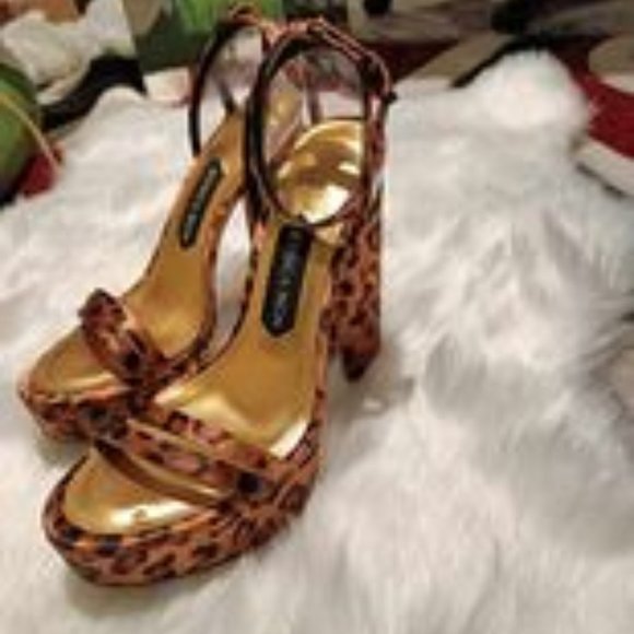 Jessica Rich (Platform Sandal in Leopard) - Picture 5 of 6